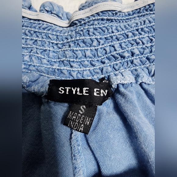 Style Envy Top Size S Small Crop Off Shoulder Denim Shirt Blouse - Picture 3 of 5